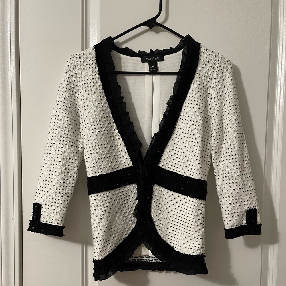 white house black market jacket White Black Size xs Black  ruffle V-Neck